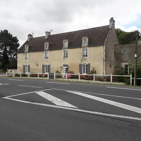 Grange Dans Ancien Corps De Ferme *