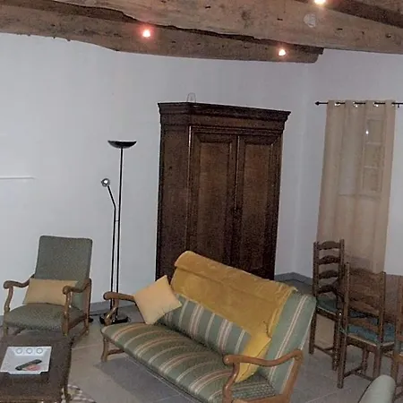 Grange Dans Ancien Corps De Ferme Bellengreville (Calvados)