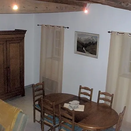 Grange Dans Ancien Corps De Ferme