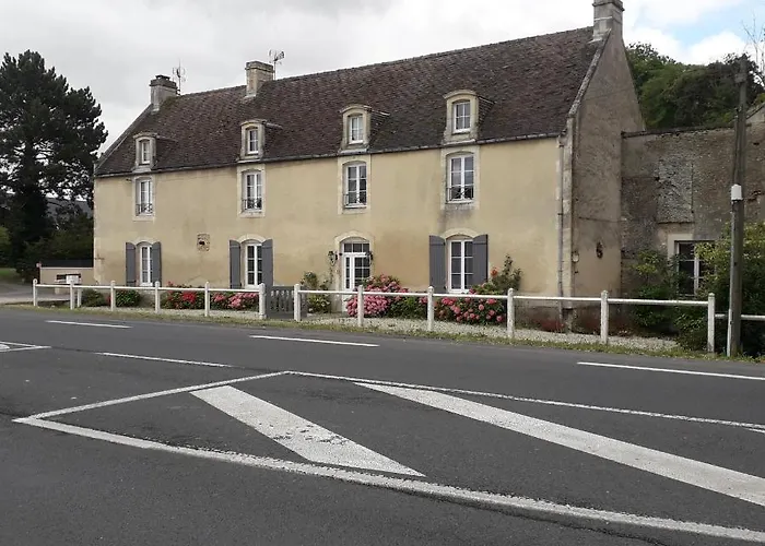 Grange Dans Ancien Corps De Ferme *